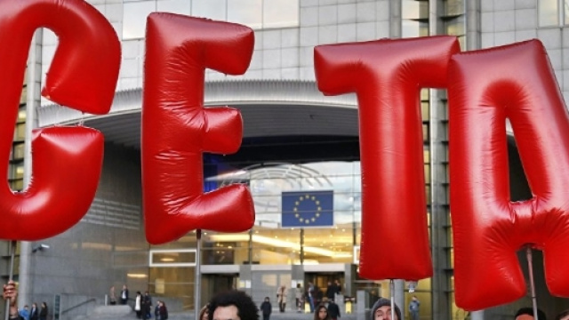 UE e Canada firmano accordo economico CETA - sputniknews.com