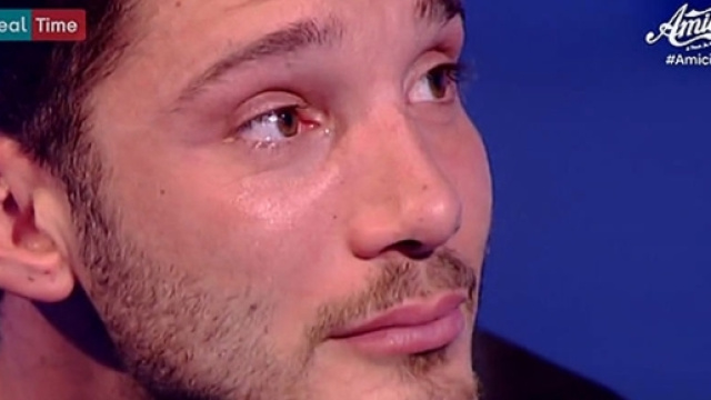Brutta notizia per Stefano De Martino