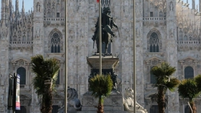 Milano: arrivano palme e banani in piazza Duomo