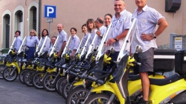 Poste italiane assume portalettere