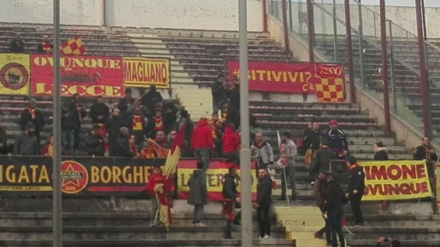 I tifosi giallorossi presenti a Reggio Calabria.
