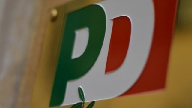 Pd - D'Alimonte: un Pd cos&igrave; lacerato non pu&ograve; durare | l'Unit&agrave; TV - unita.tv