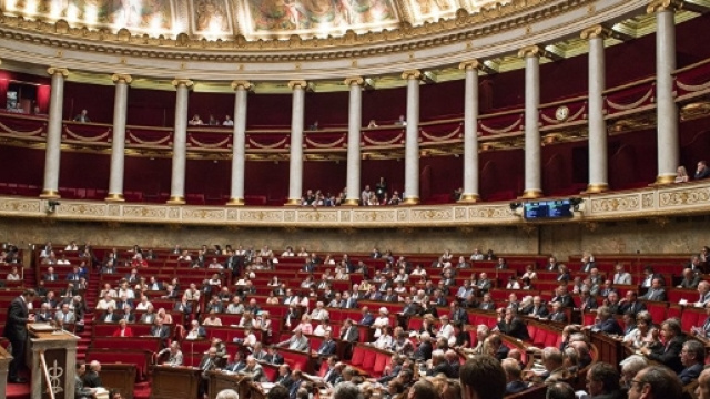 17 Parlementaires suivent Fillon