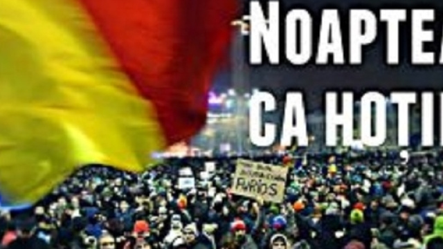 Nel freddo delle piazze la gente sfida i governanti