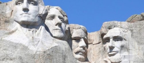 Mount Rushmore : Your Own World USA - yowusa.com
