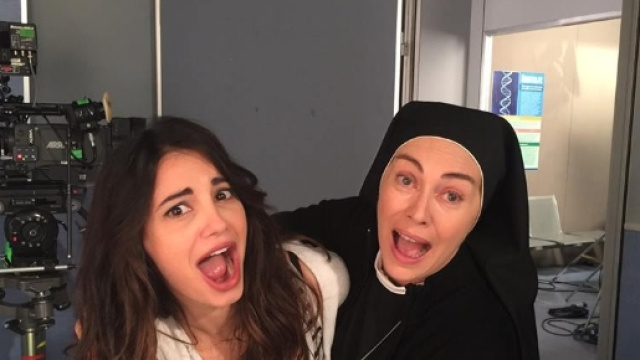 Azzurra e Suor Angela sul set della fiction