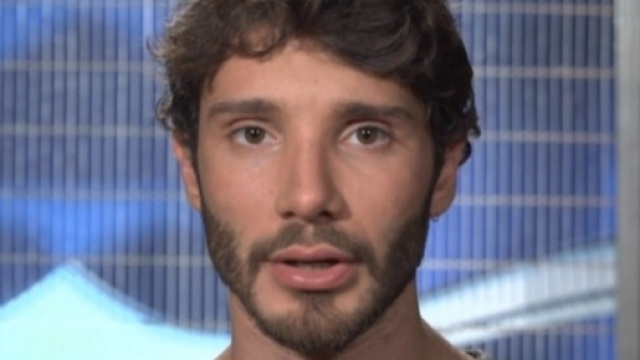 Gossip: Stefano De Martino al settimo cielo dopo un incontro speciale.