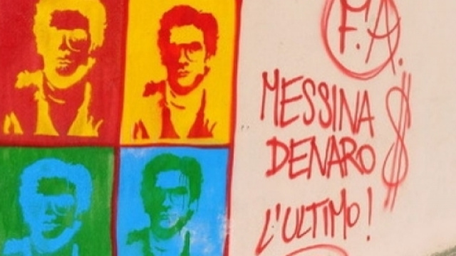 Il famoso murales in stile Warhol dedicato a Matteo Messina Denaro, apparso sui muri di Palermo