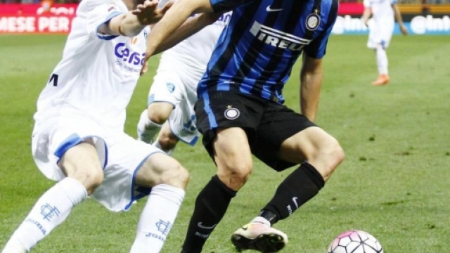 Inter, occhio al Liverpool: nel mirino un attaccante esterno