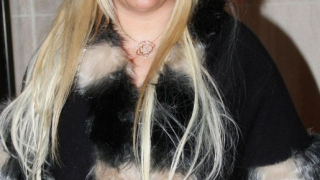 Les Anges 9: Loana parle de ses suicides