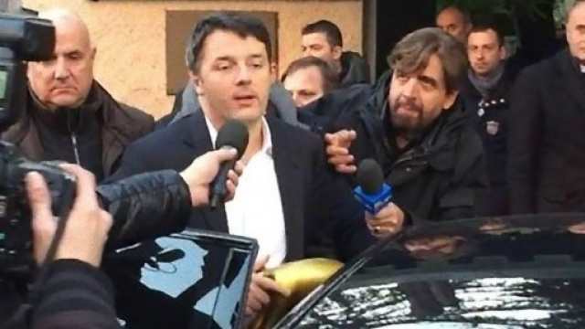 Striscia la Notizia: consegna del Tapiro d'oro a Matteo Renzi.