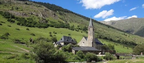 El pueblo pirenaico catal&aacute;n de Montgarri, cerca de la Val d'Aran, antiguo Municipio deshabitado desde 1955 por que se quedaba aislado en invierno.