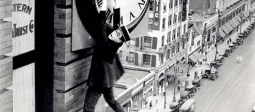 HOLLYWOOD / Silent movie star Harold Lloyd, king of the 3-D nude ... - sfgate.com