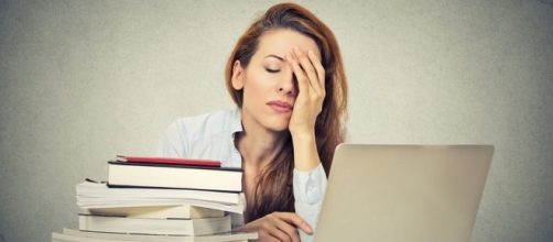 Stressed teachers being 'reduced to tears' - BBC News - bbc.com