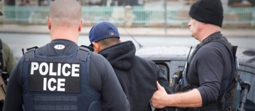Trump has immigrants worried and ICE is detaining some... - ih8hillary.com PHOTO: Blasting News Gallery