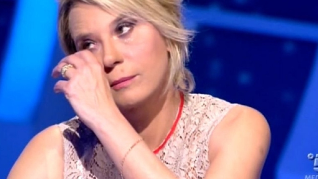 C'&egrave; posta per te, Maria De Filippi piange per la storia di Antonio ... - today.it