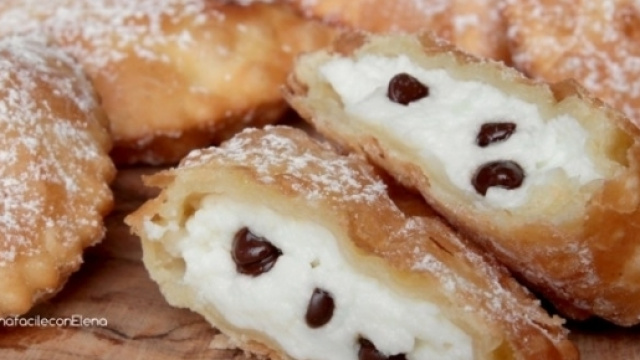 Cassatelle siciliane con la ricotta