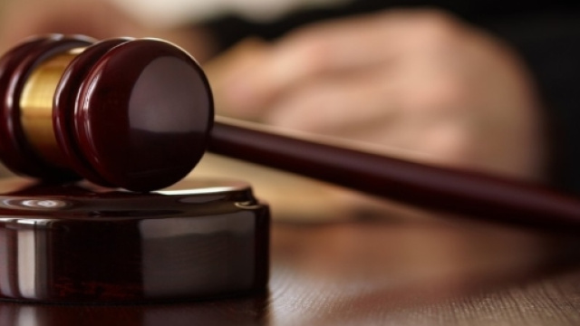 Il processo dura 20 anni ed il reato dello stupratore cade in prescrizione.