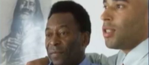 Pele and his son Edinho via Youtube, Juli Sanderes channel https://www.youtube.com/watch?v=bKnPxyCqCcU