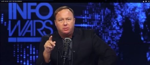 SOURCE: WHITE HOUSE HAS FBI TASK FORCE INVESTIGATING ALEX JONES ... - consciouslyenlightened.com