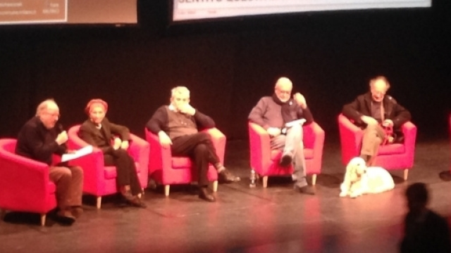 I partecipanti alla tavola rotonda all'apertura del 6&deg; forum sulle politiche sociali di Milano