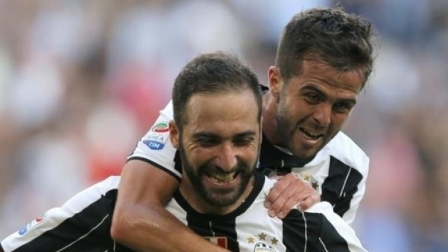 Juventus 3 Sassuolo 1: Higuain marks first start in style ... - sportstarlive.com