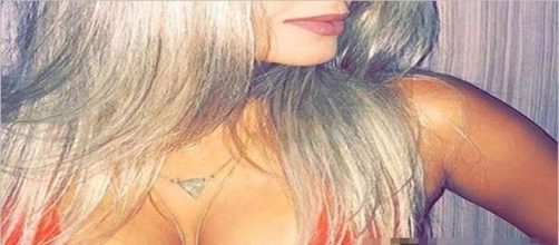 Homem desesperado tenta voltar com sua namorada, mas &eacute; ignorado.