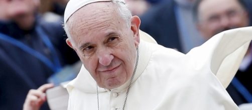 Pope Francis targeted with sickening abuse by Twitter trolls after ... - mirror.co.uk