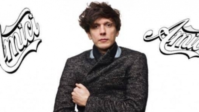 Ermal Meta a Amici di Maria De Filippi