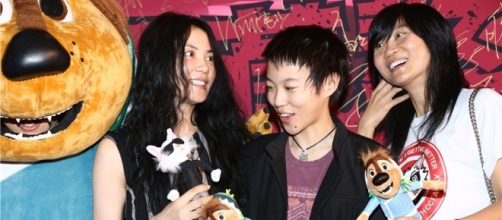 Faye Wong and Dou Jingtong show up for 'Rock Dog' - Chinadaily.com.cn - com.cn