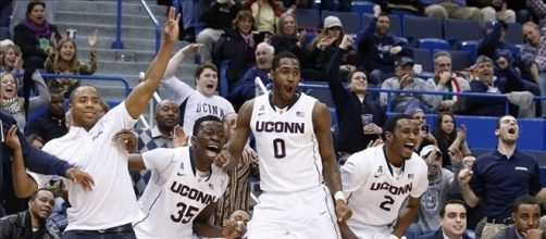 South Florida at Connecticut final score: UConn Huskies blitz USF ... - fansided.com