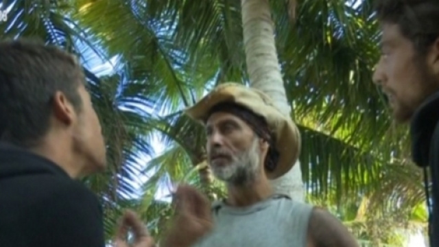 clamorosa rissa all'isola dei famosi