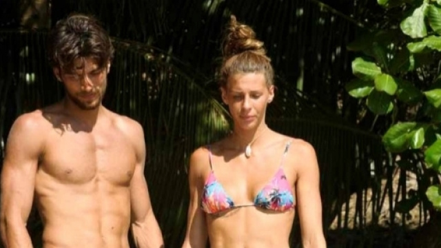 Isola dei Famosi 12: Giulia Calcaterra e Simone Susinna sempre pi&ugrave; vicini - isaechia.it