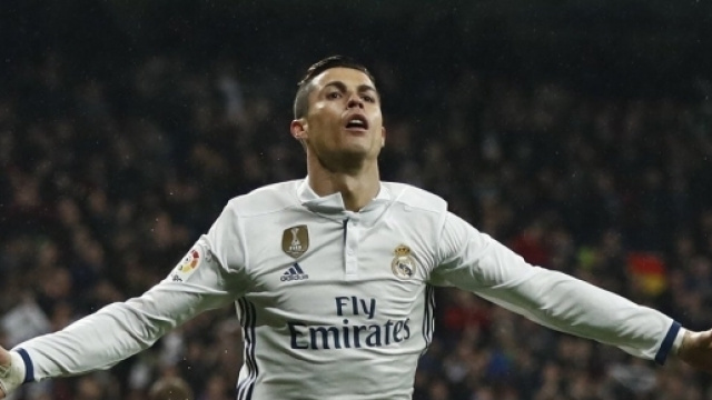 Ronadlo s'sincrit encore un peu plus dans la L&eacute;gende avec ces records.