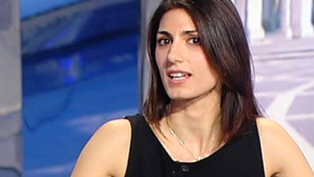 Sondaggi politici, gi&ugrave; il Pd, s&ugrave; M5s, fiducia in Virginia Raggi (nella foto a Porta a porta su Rai 1)
