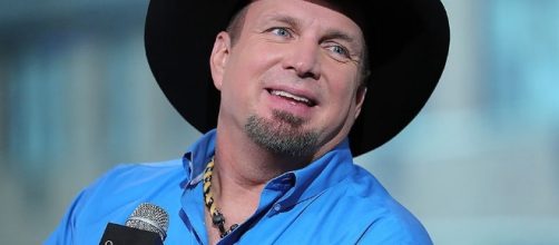 Garth Brooks lavished fan with gifts - Photo: Blasting News Library - Radio.com - radio.com