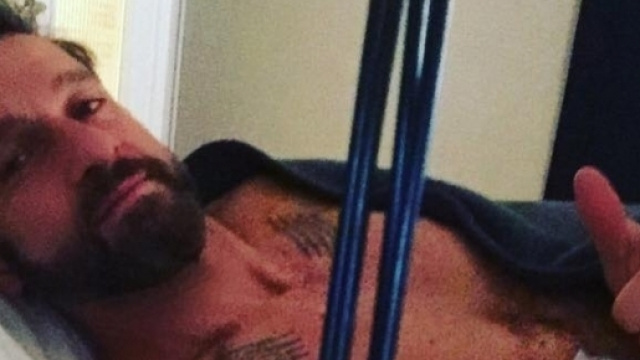 Edoardo Stoppa ricoverato in ospedale.