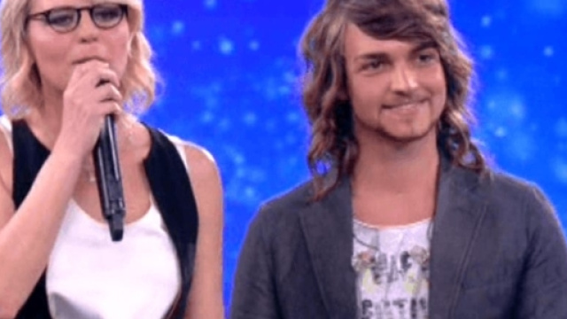 Valerio Scanu contro Maria de Filipp