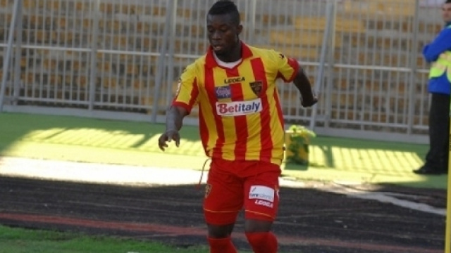 Abdou Doumbia, centrocampista del Lecce.