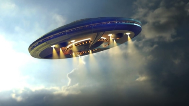 avvistamentiufo hashtag on Twitter - twitter.com