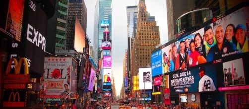 Aspecto parcial de Time Square. Public Domian