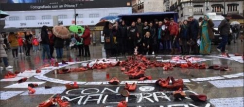 "Con maltrato no hay trato", gritan al unisono