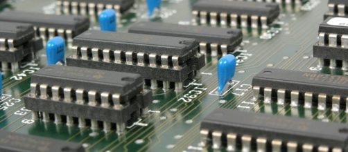 Electronics mother board, Pixabay, Magnascan https://pixabay.com/en/mother-board-electronics-computer-581597/