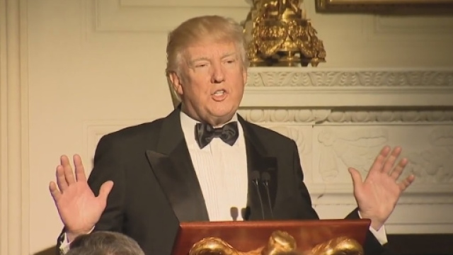 Il presidente Trump ha trasformato la cena con i governatori alla Casa Bianca in evento ad effetto, alternativo alla notte degli Oscar. Foto: youtube.