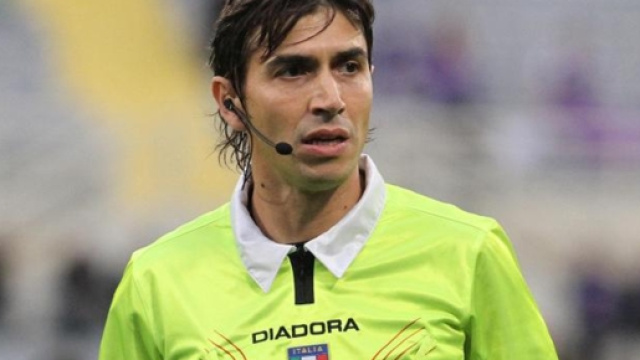 L'arbitro Calvarese molto contestato dai neroverdi per le sue decisioni in Sassuolo-Milan