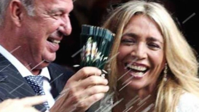 Mara Venier: il compleanno di Nicola Carrar&ograve; - virgilio.it