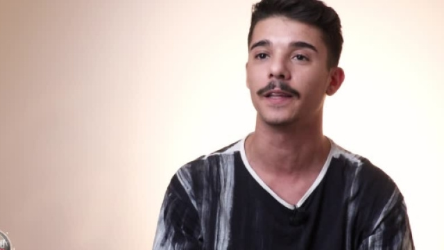 Moreno denunciato per molestie sessuali