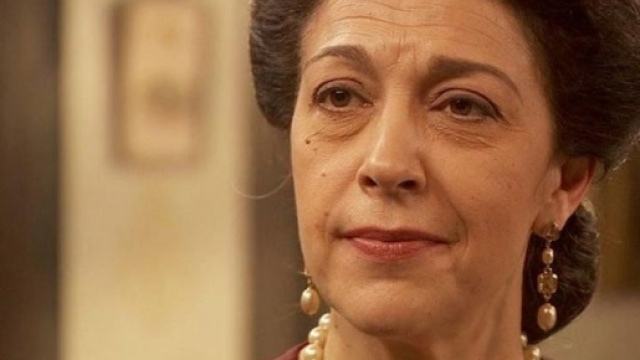 Donna Francisca in una scena della soap