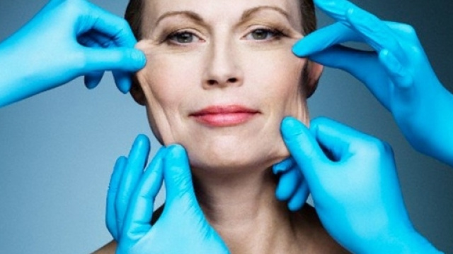 Effetto ritocchino? S&igrave;, ma con una crema - VanityFair.it - vanityfair.it