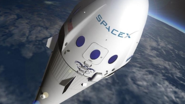 Exploit de SpaceX ! Le 1er &eacute;tage de la fus&eacute;e Falcon 9 revient sur ... - pausecafein.fr